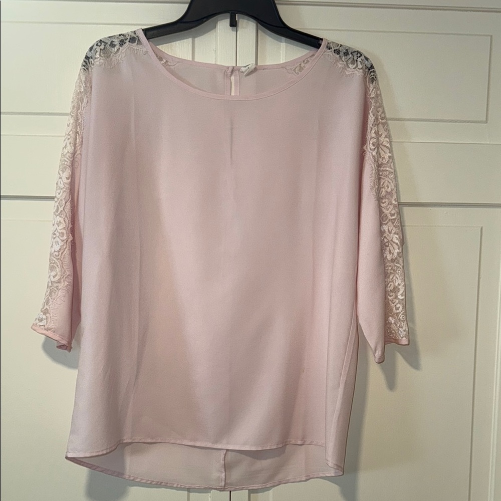 Old Navy Elegant Pink Lace 3/4 Sleeve Women's lightweight Top small - Picture 1 of 5